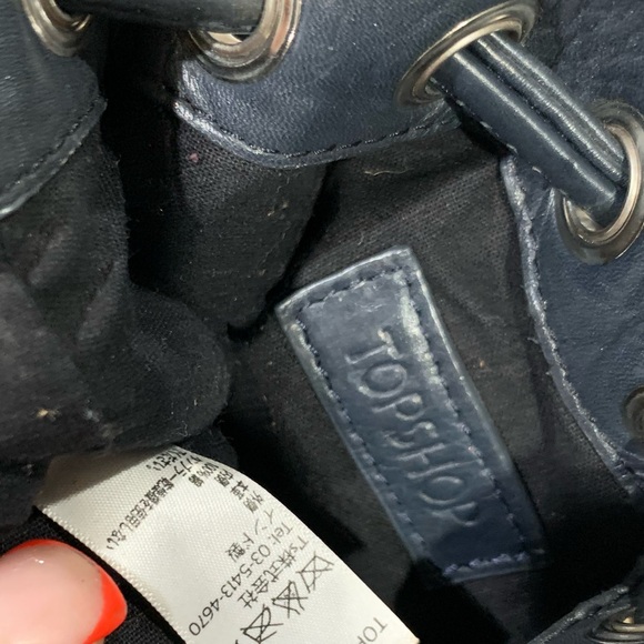 Topshop navy blue Drawstring bucket Crossbody Bag - Picture 8 of 9